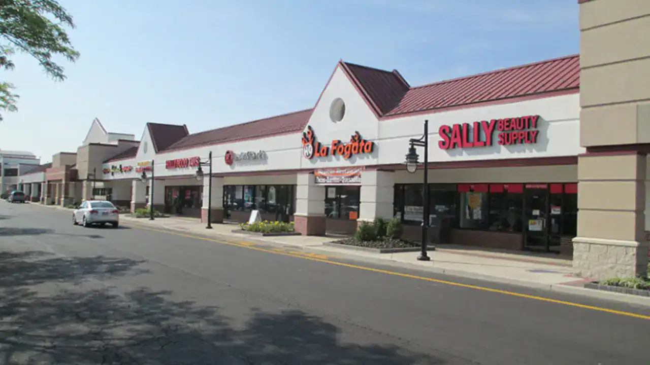 Center Point Place Shopping Center in Warminster PA, photographed for local paintless dent repair service coverage.